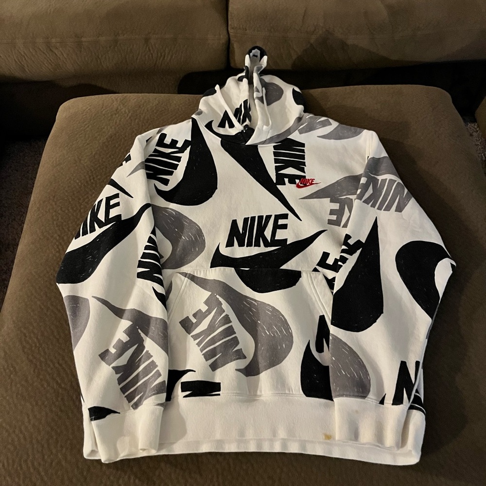 Men’s Nike hoodie